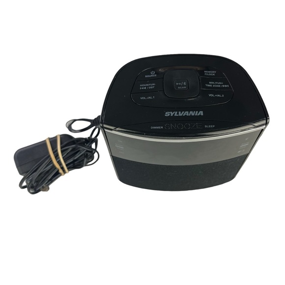 Sylvania Bluetooth Auto Set Clock‎ Radio Dual Alarm - Picture 3 of 9